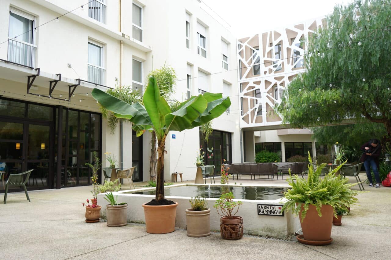 jardins haïti, À Marseille, le concept intergénérationnel unique des Jardins d’Haïti séduit la ministre, Made in Marseille