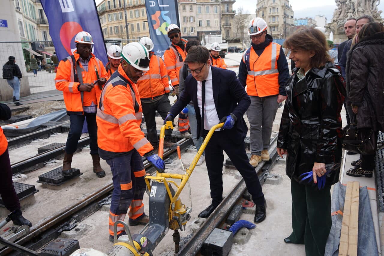 castellane, Les élus raccordent symboliquement les futures voies du tramway à Castellane, Made in Marseille