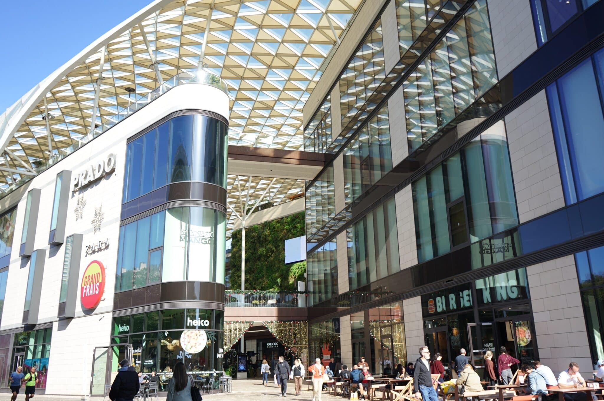 Prado shopping, Bientôt une grande boutique et une brasserie de l&rsquo;OM au Prado Shopping ?, Made in Marseille