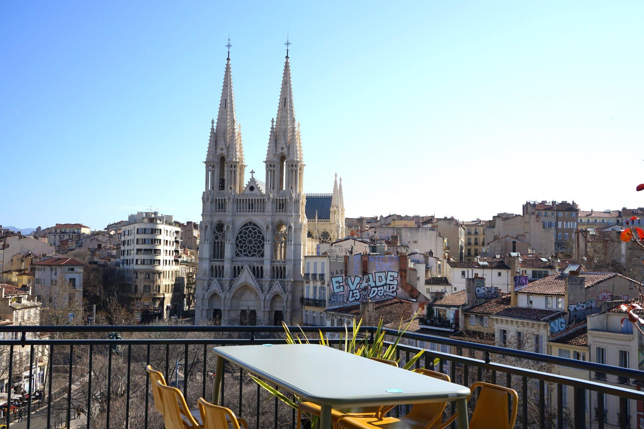 Les réformés, Sur la Canebière, le rooftop des Réformés change de main et de chef, Made in Marseille