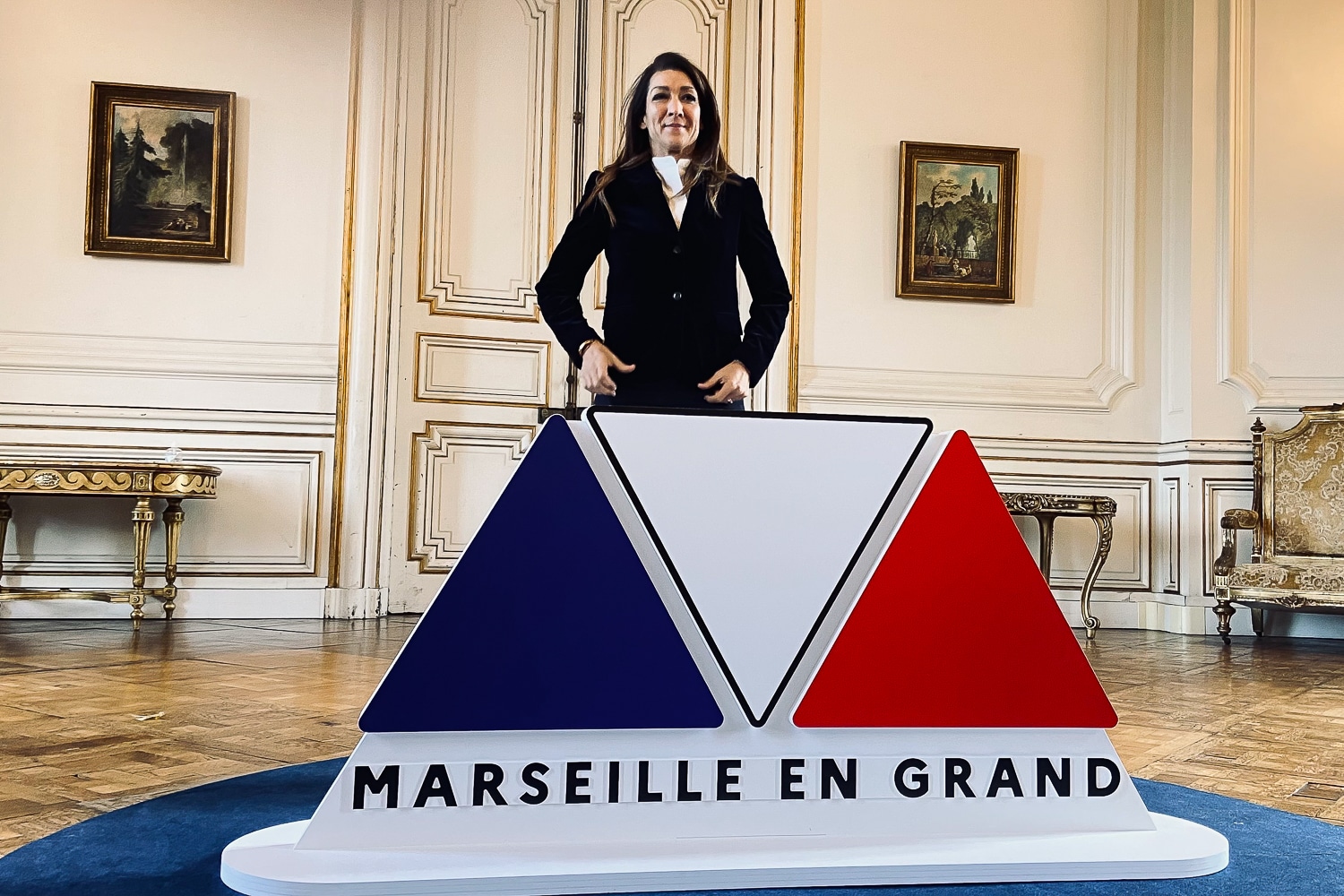 Sabrina Agresti-Roubache, Sabrina Agresti-Roubache fait son retour au gouvernement comme ministre de l&rsquo;Enseignement, Made in Marseille