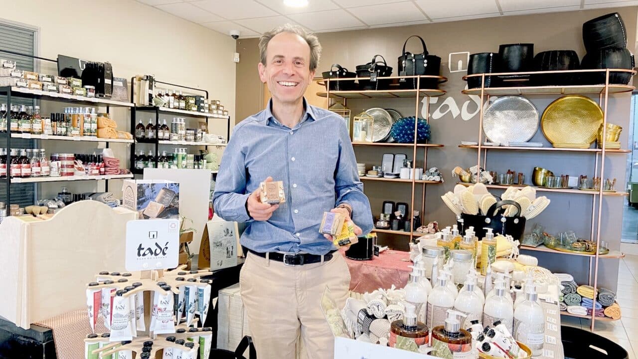 Thadée de Slizewicz est le premier importateur de savon d'Alpe en France. 