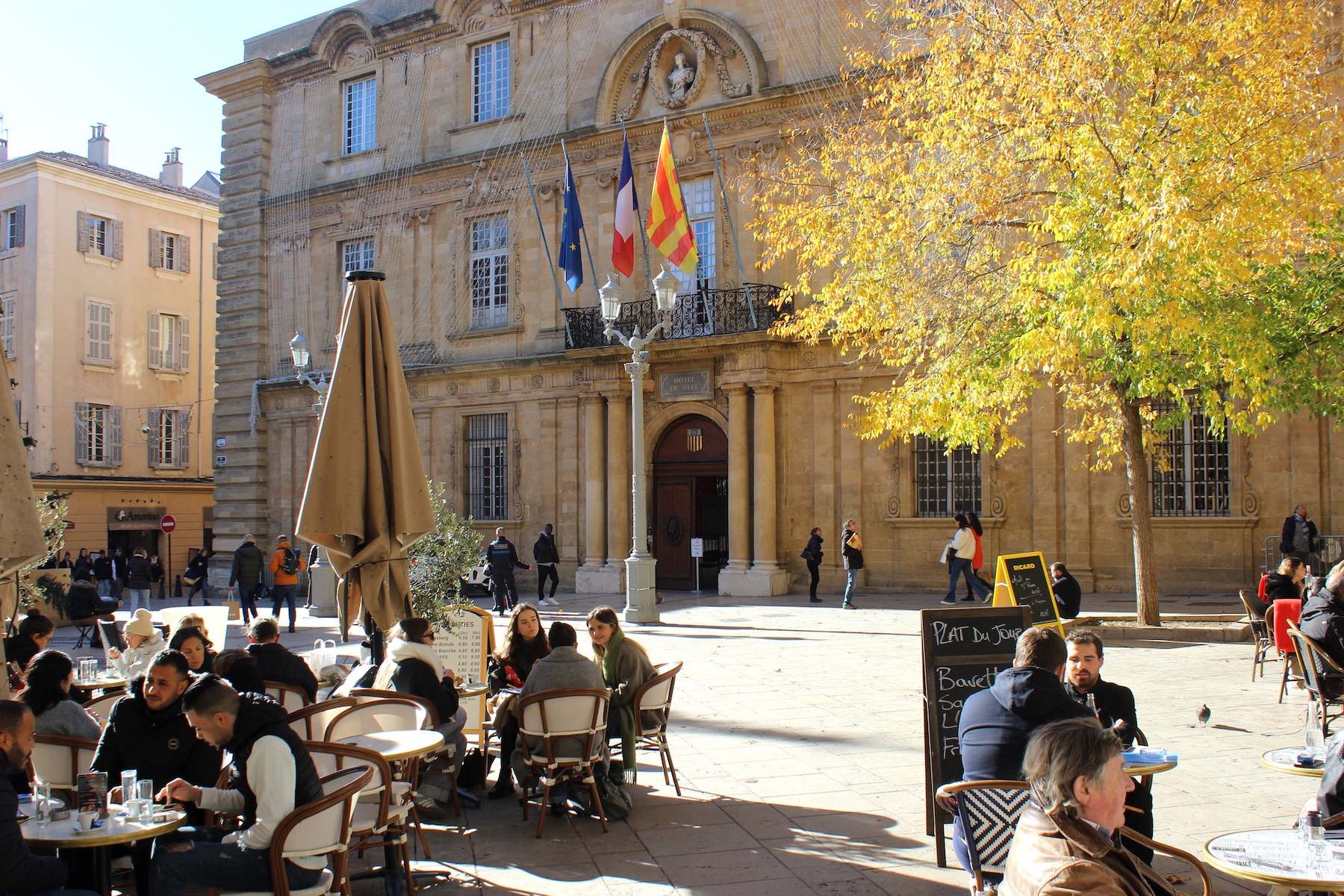aix-en-provence, Avec son année Cezanne 2025, Aix-en-Provence bat des records d&rsquo;affluence, Made in Marseille