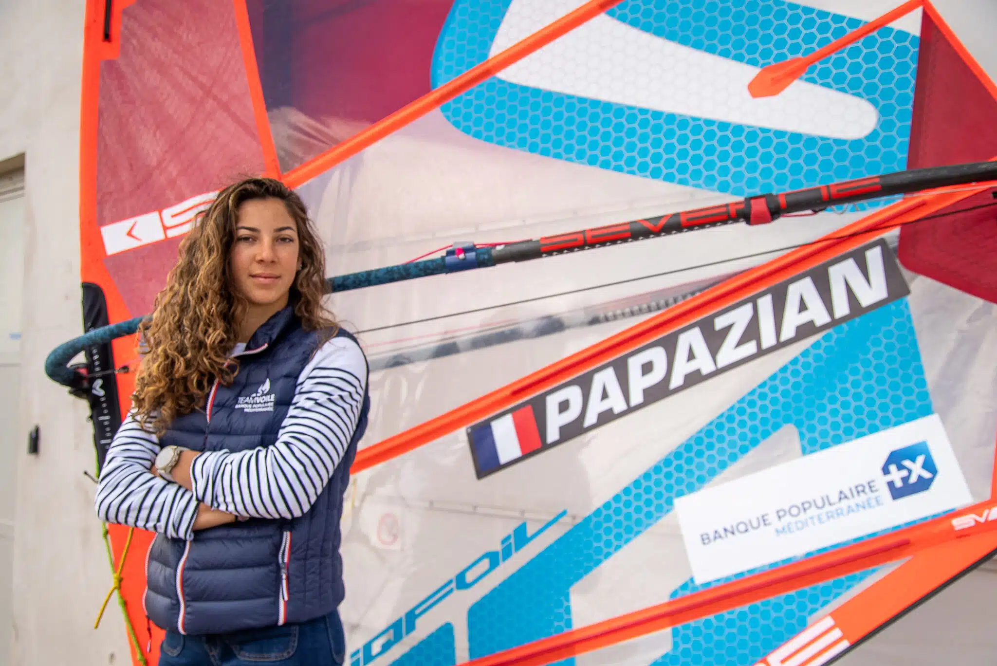 Ambre Papazian, windsurfeuse engagée pour la Méditerranée