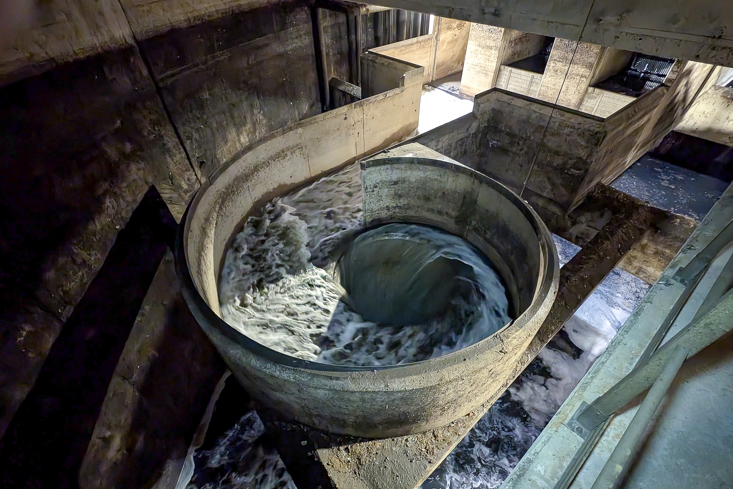 ganay, Vidéo | À 30 mètres de profondeur, opération exceptionnelle pour curer le bassin Ganay, Made in Marseille