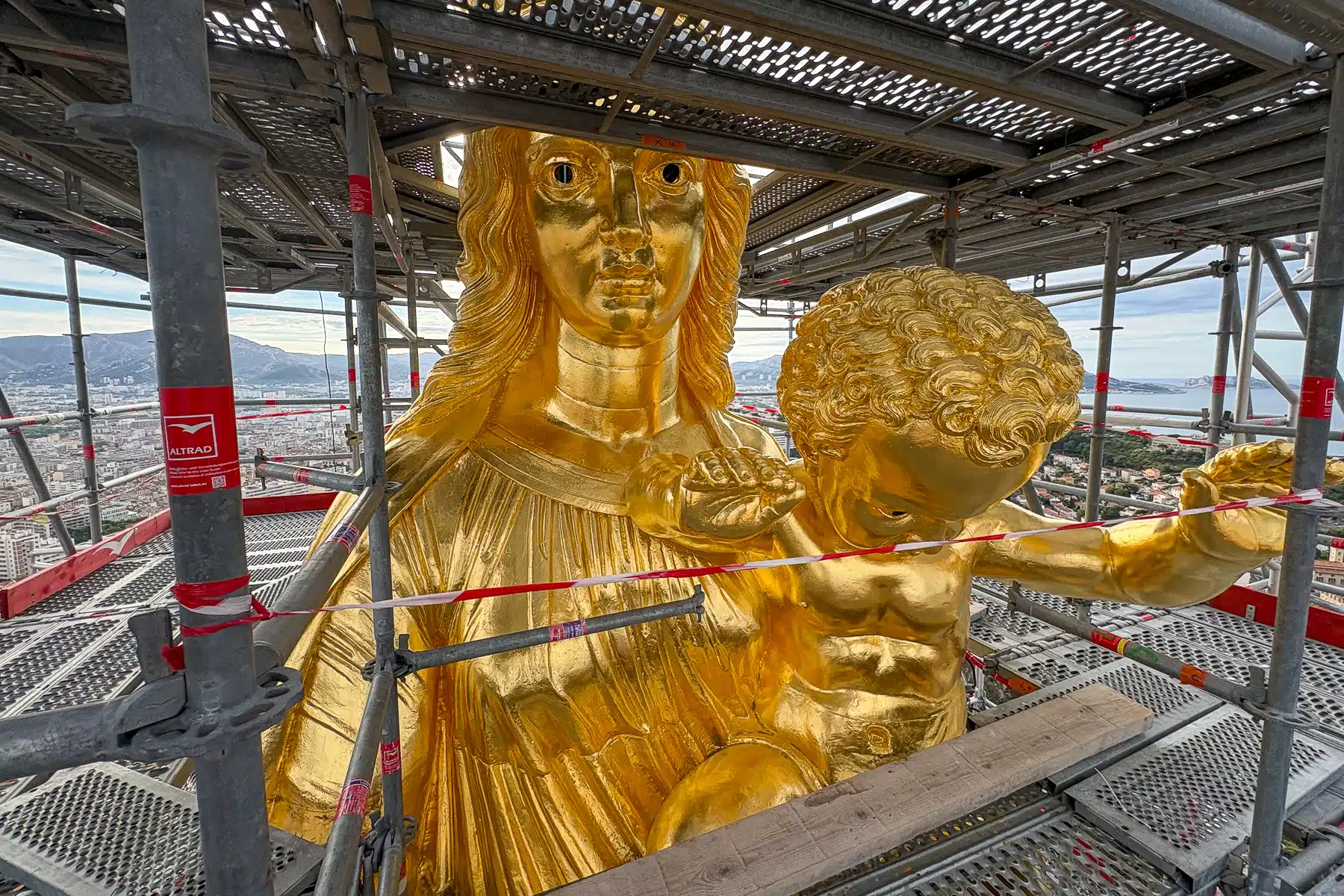 Bonne Mère, Un banquet à la Bonne Mère pour financer la rénovation de Notre-Dame de la Garde, Made in Marseille