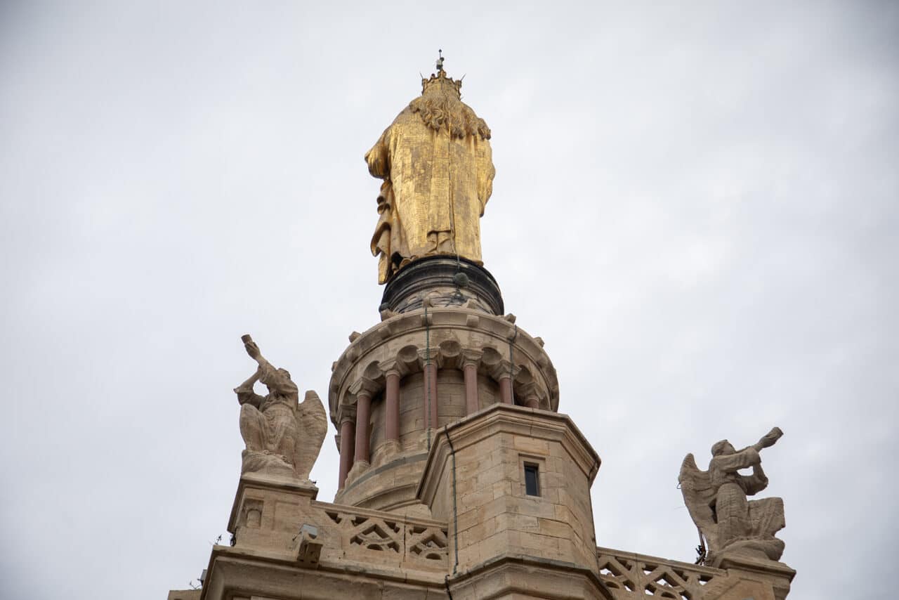 statue, Vidéo | La statue de la Bonne Mère va être restaurée pour la première fois depuis 35 ans, Made in Marseille