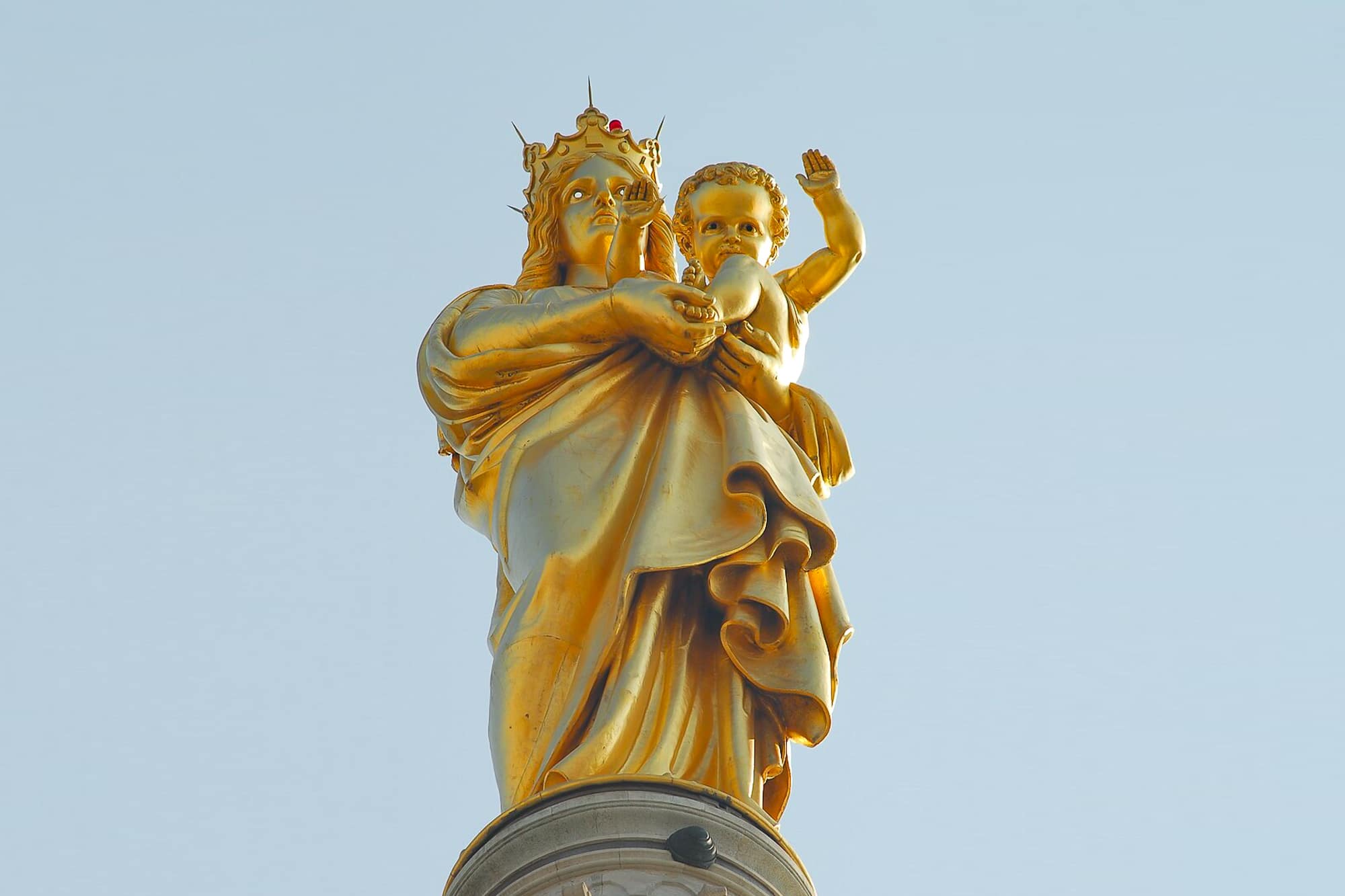 bonne m&egrave;re, Une statue de la Bonne M&egrave;re va &ecirc;tre install&eacute;e &agrave; l&rsquo;entr&eacute;e du Vieux-Port, Made in Marseille