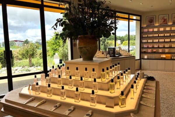 L'occitane, Pour f&ecirc;ter ses 50 ans, L&rsquo;Occitane en Provence d&eacute;voile ses secrets de fabrication, Made in Marseille