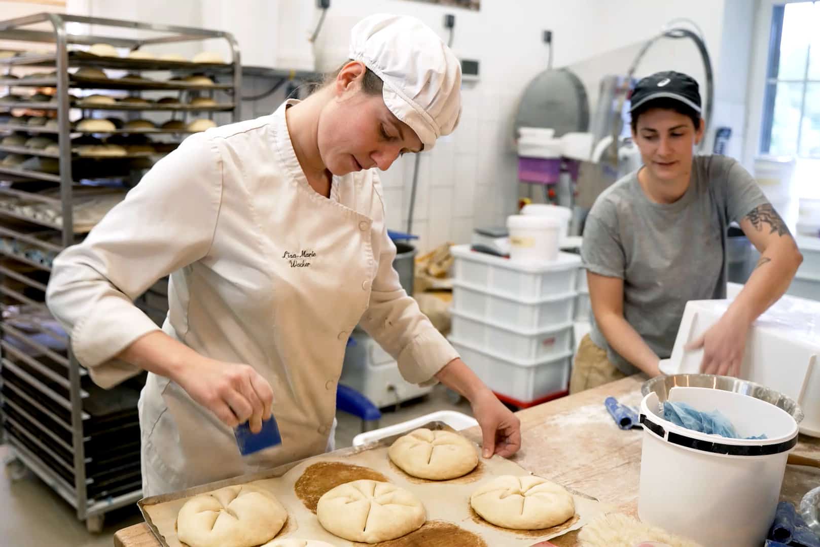 , Stars et Métiers de la Banque Populaire Méditerranée : Découvrez la boulangerie Haut les Pains, Made in Marseille