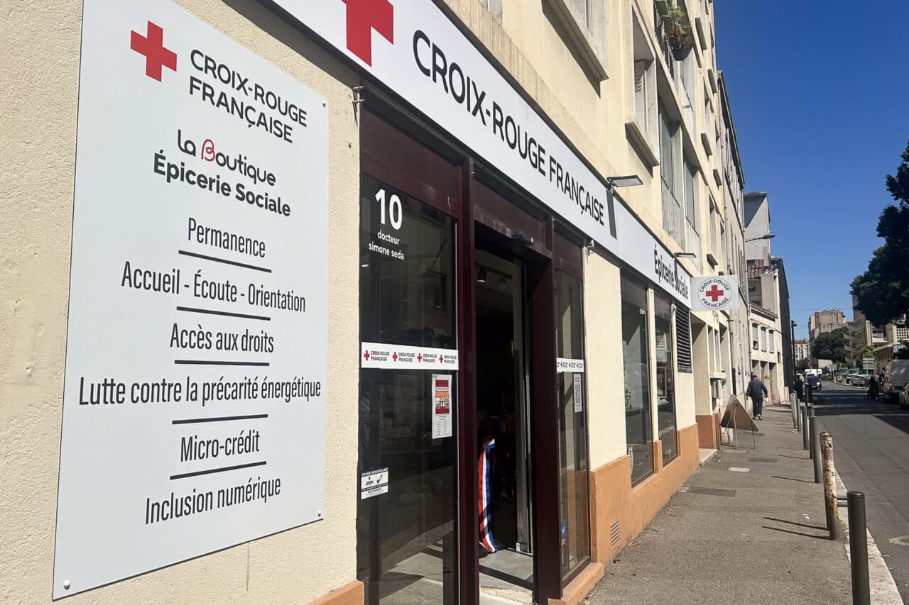 Croix-Rouge, Boutique, &eacute;picerie, conseils… La Croix-Rouge Marseille ouvre le premier p&ocirc;le solidaire de la r&eacute;gion, Made in Marseille