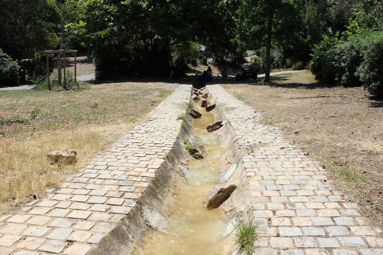 longchamp, En images | L&rsquo;eau coule à nouveau dans le ruisseau du parc Longchamp, Made in Marseille