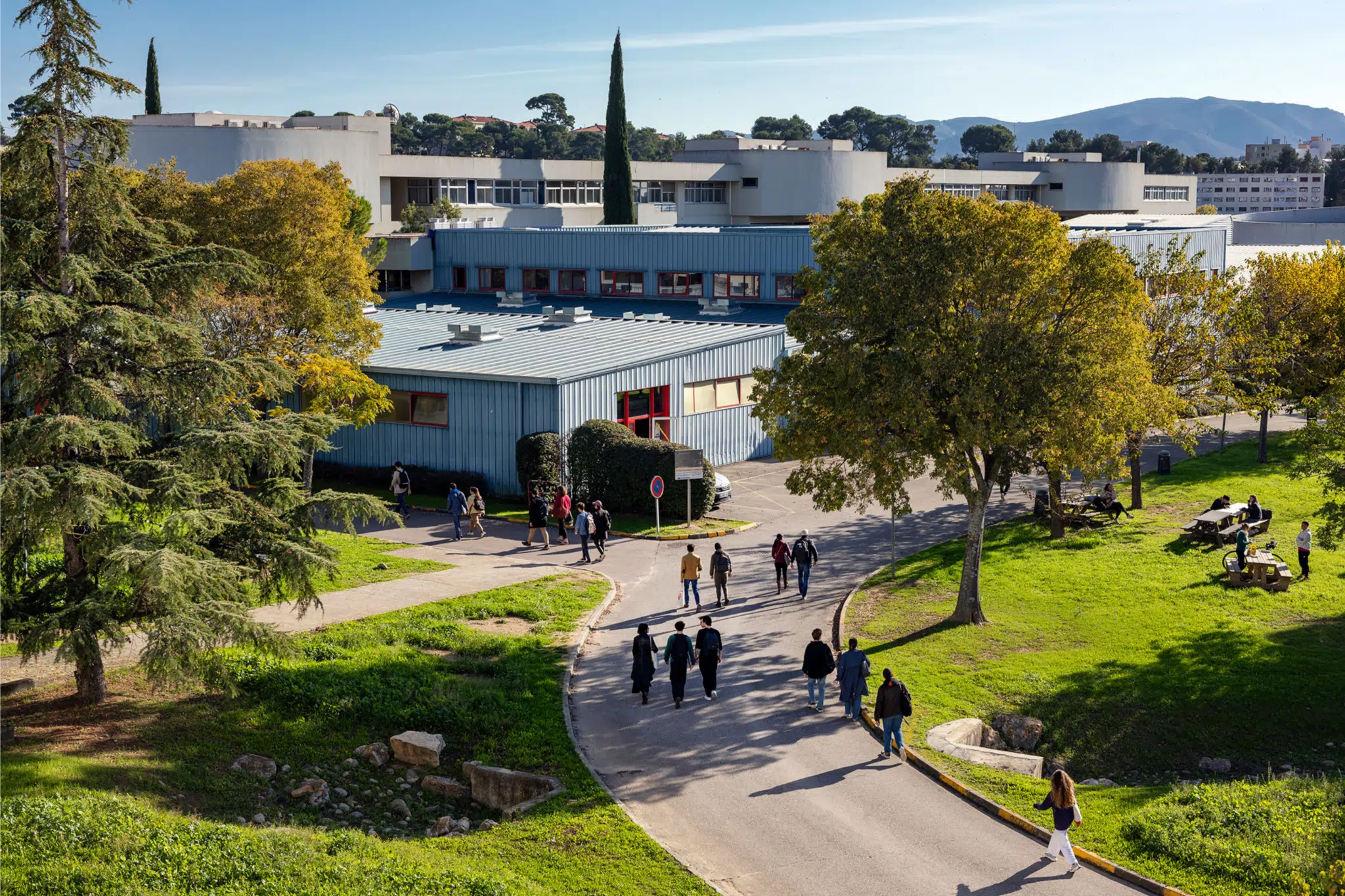 défense, La création d’une école supérieure de la défense en projet dans la région, Made in Marseille