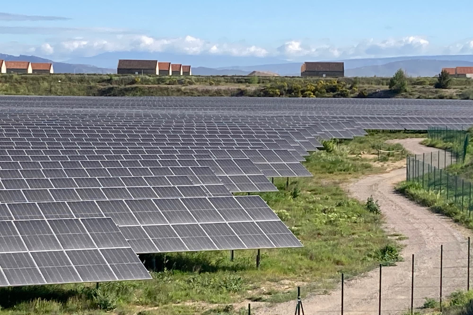 Istres, La plus grande centrale solaire des Bouches-du-Rhône inaugurée à Istres, Made in Marseille