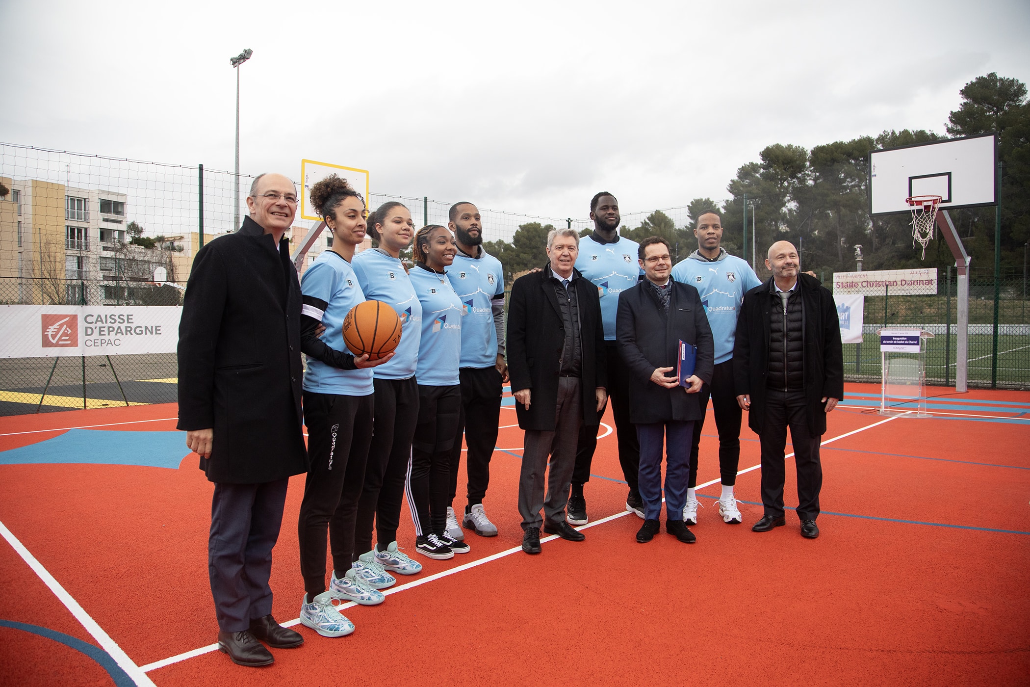 cepac aubagne, Vidéo | La Caisse d&rsquo;Epargne CEPAC inaugure un terrain de basket à Aubagne, Made in Marseille