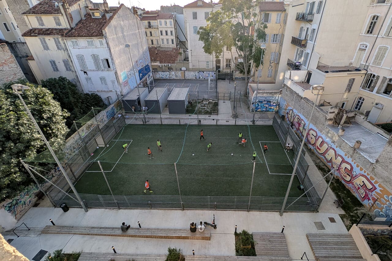 complexe sportif, En images | Belsunce tient enfin son complexe sportif neuf dans un ancien couvent, Made in Marseille