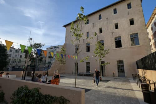 complexe sportif, En images | Belsunce tient enfin son complexe sportif neuf dans un ancien couvent, Made in Marseille