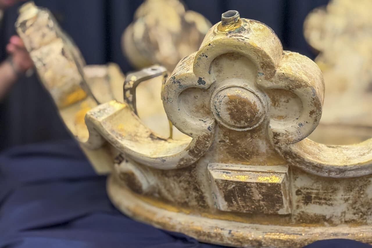 couronne, Vidéo | La couronne de la Bonne Mère retirée et exposée pour la première fois au public, Made in Marseille