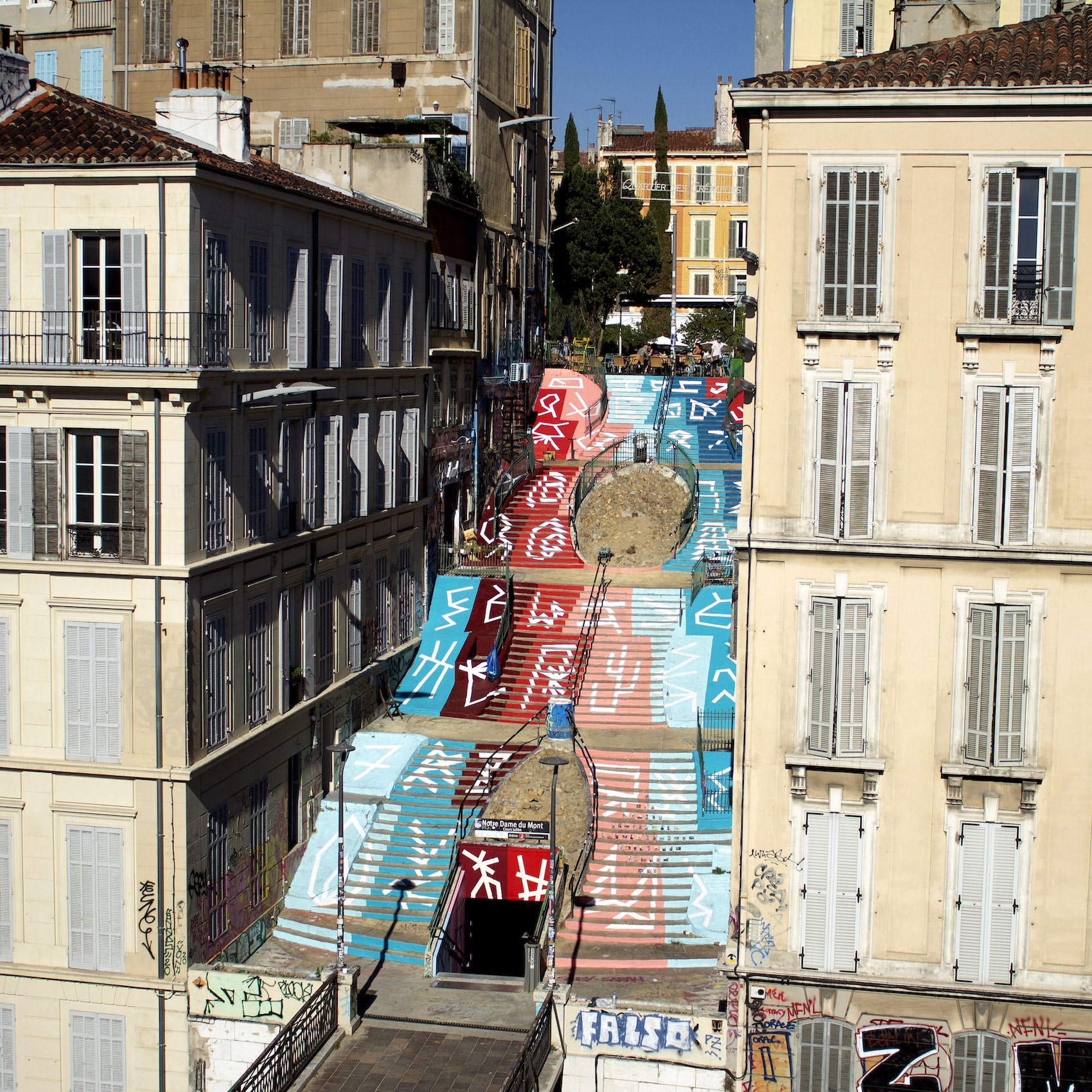 Julien, Une nouvelle fresque habille l&#8217;escalier du cours Julien, Made in Marseille