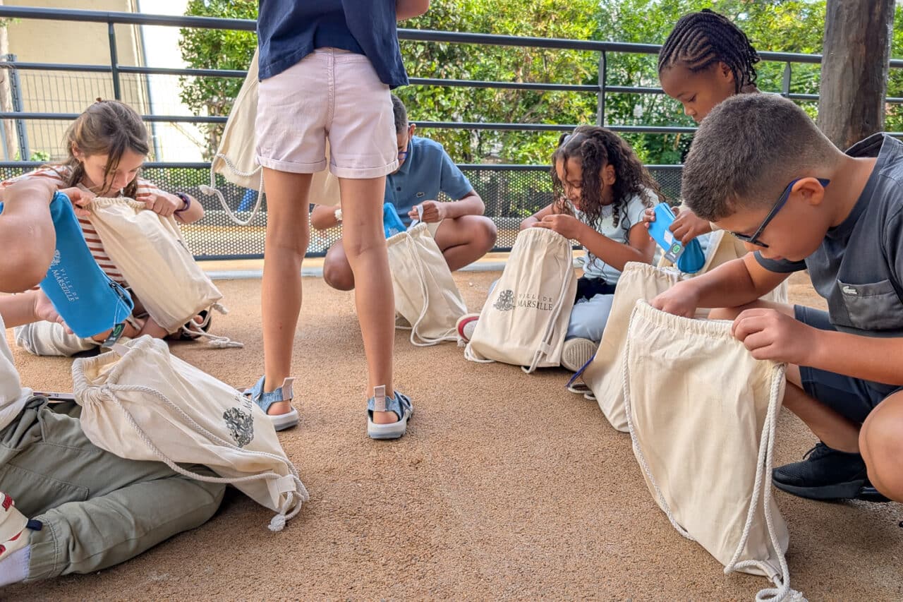 rentrée, Kits scolaires, rénovations d&rsquo;écoles… À Marseille, dernière rentrée avant les municipales, Made in Marseille