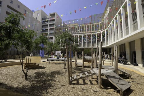 des fabriques, En images | Avec ses toits-terrasses, la nouvelle école des Fabriques inaugurée, Made in Marseille