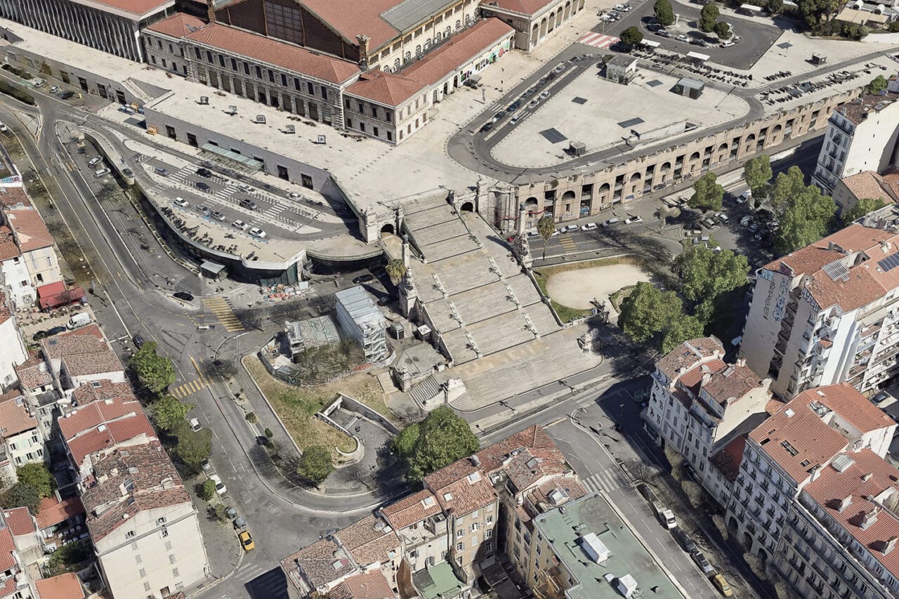 place des marseillaises, Au pied de l&rsquo;escalier Saint-Charles, la place des Marseillaises s&rsquo;apprête à renaître, Made in Marseille