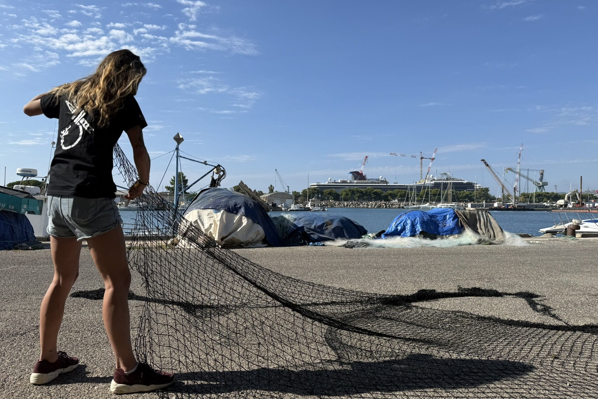 filae, &Agrave; Marseille, Filae recycle les vieux filets de p&ecirc;che en support pour v&eacute;g&eacute;taliser les fa&ccedil;ades, Made in Marseille