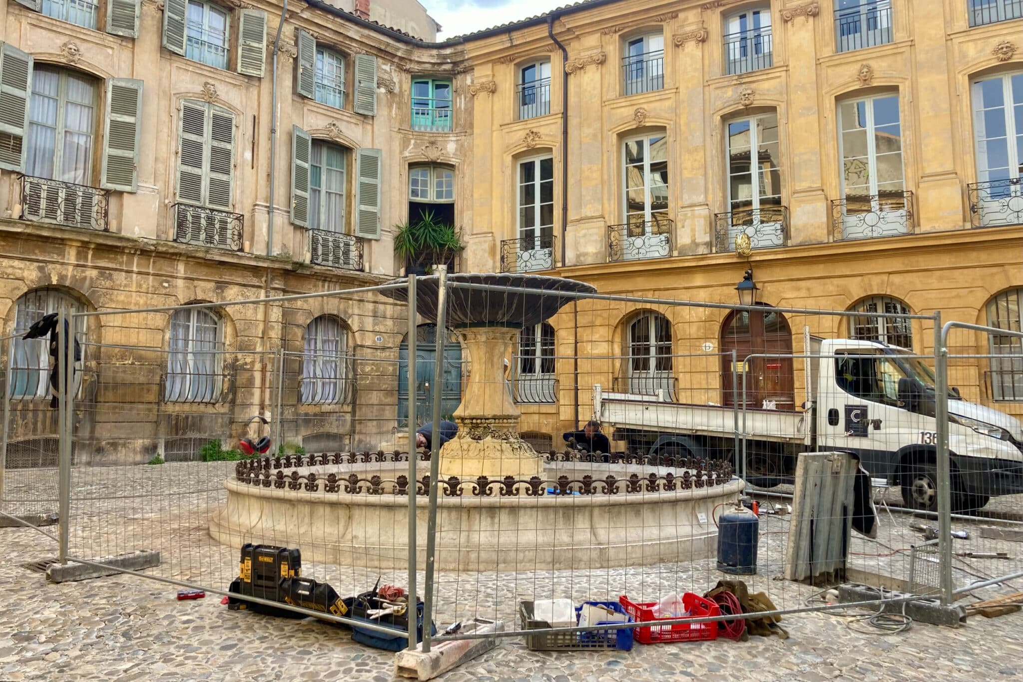 Fontaine d'Albertas, À Aix-en-Provence, la fontaine d&rsquo;Albertas reprend de l&rsquo;éclat avec la fin des travaux, Made in Marseille