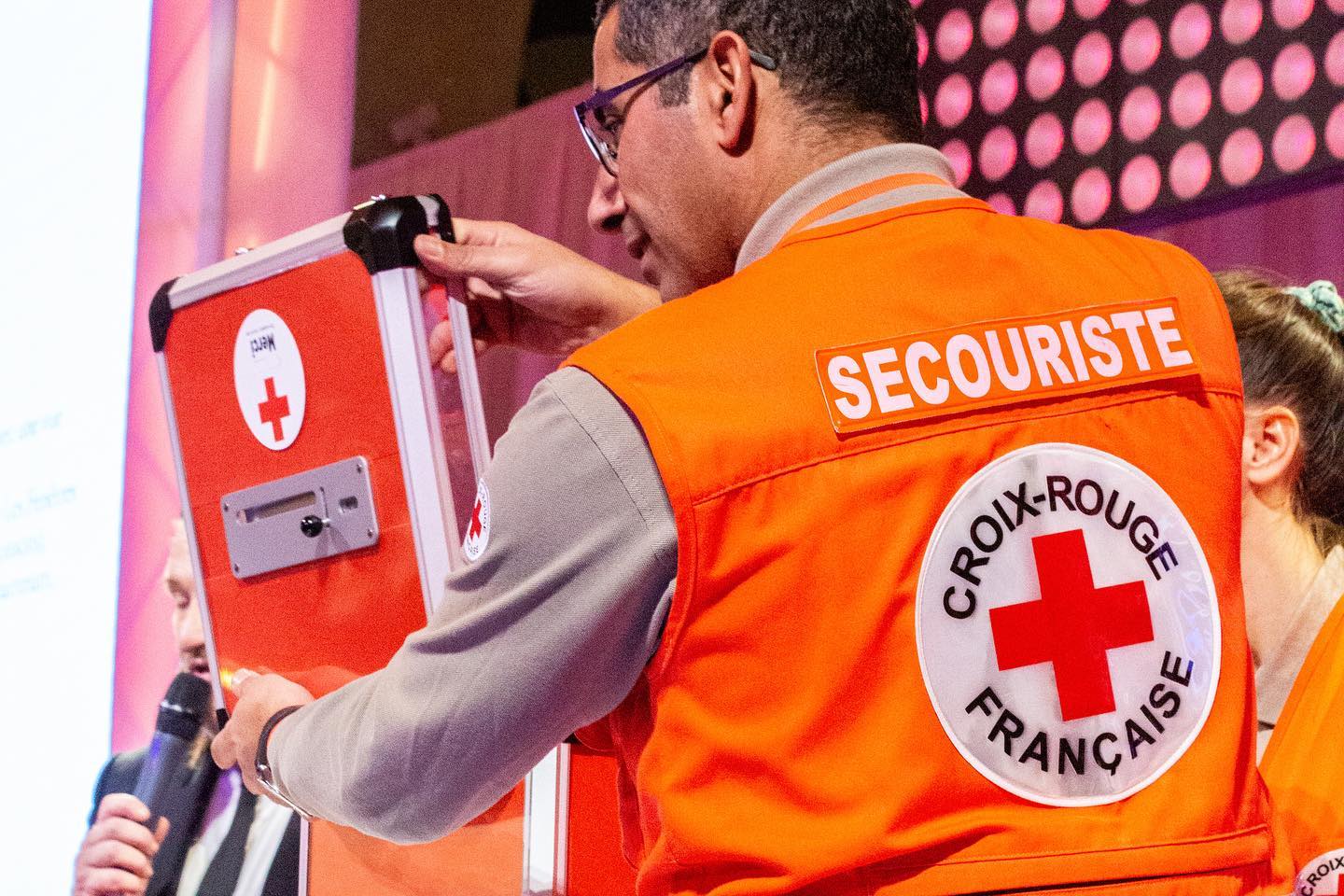 Gala de la Croix-Rouge, Gala caritatif de la Croix-Rouge, l&rsquo;événement solidaire pour les plus démunis, Made in Marseille