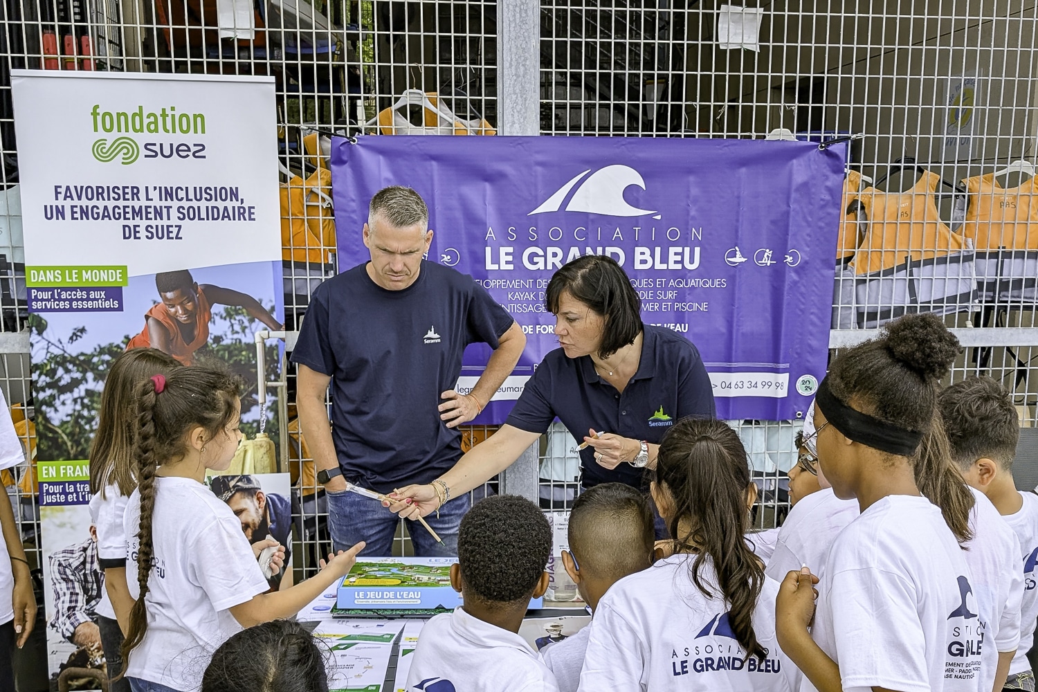 le grand bleu, Vidéo | Quand les minots protègent le littoral avec Le Grand Bleu, Suez et SERAMM, Made in Marseille