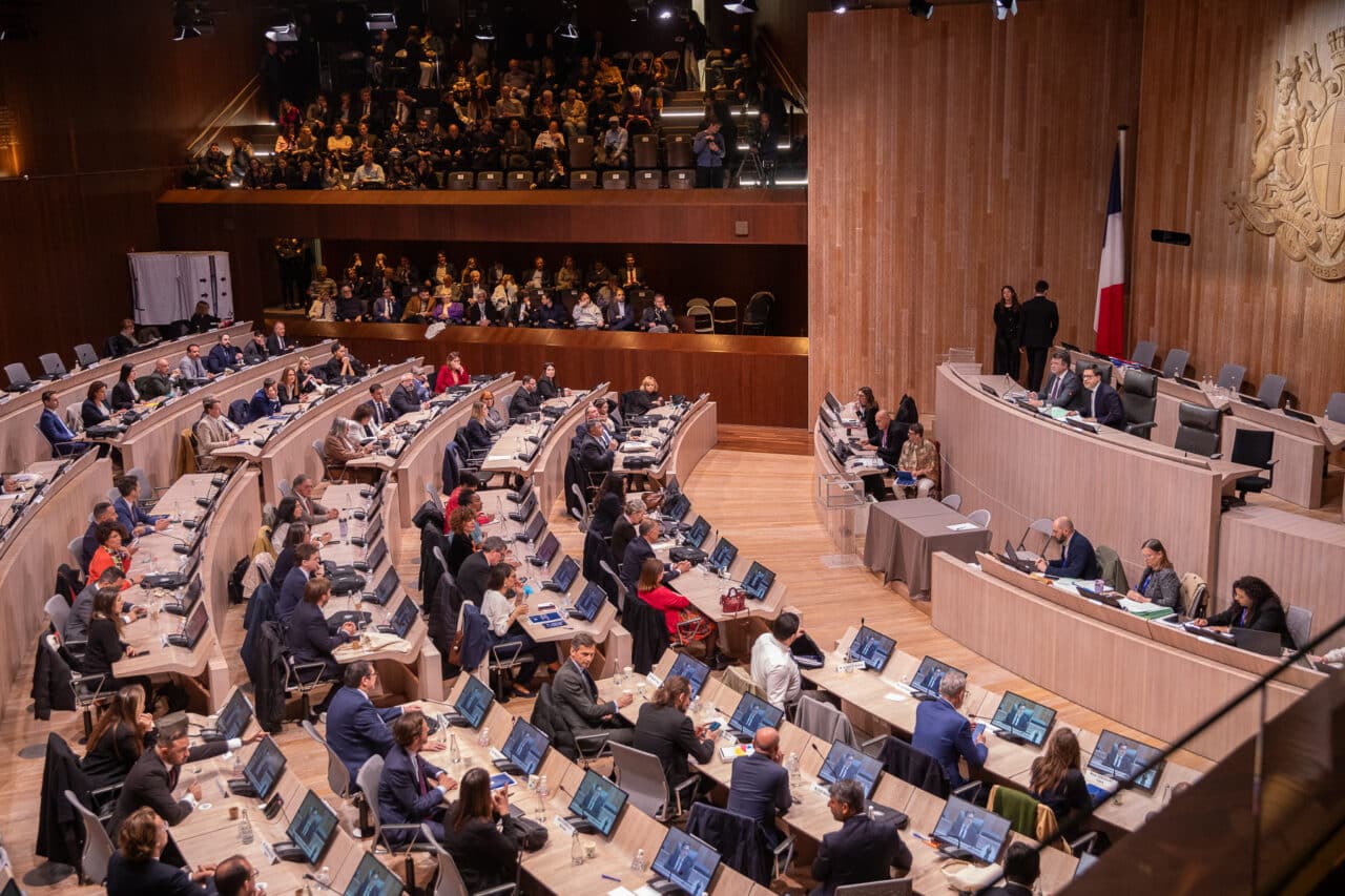 Le rapport de la chambre régionale des comptes anime le conseil municipal de Marseille