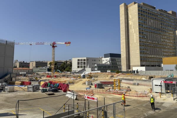 hopital timone femmes parents enfants