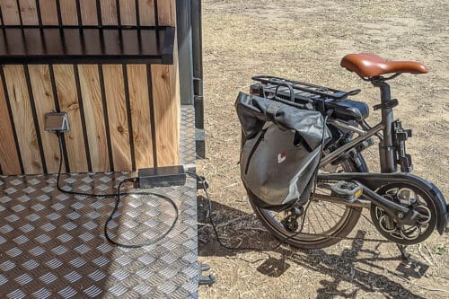 plages du prado, Sur les plages du Prado, un kiosque solaire recharge les téléphones et vélos électriques, Made in Marseille