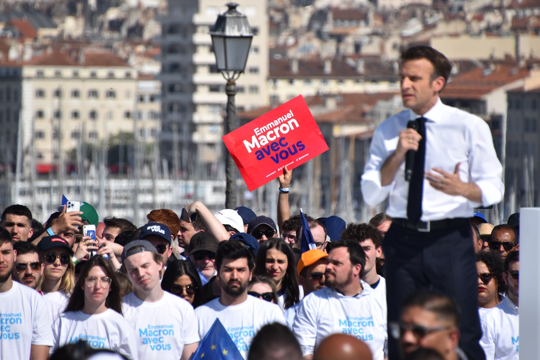 , La majorité présidentielle obtient une majorité toute relative aux législatives, Made in Marseille