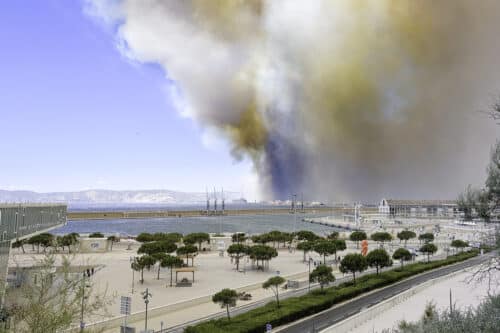 incendie, Vidéo | Les images de Marseille sous la fumée de l&rsquo;incendie qui touche la ville, Made in Marseille