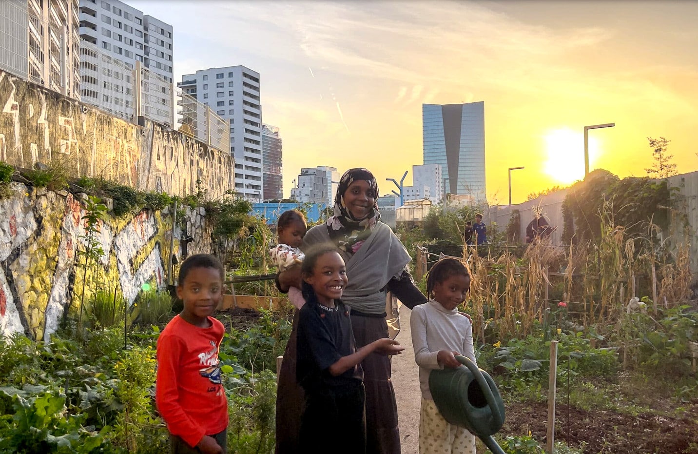 jardin partagé, Vidéo | Au pied des tours de la cité Félix-Pyat, ce jardin partagé qui crée du lien, Made in Marseille