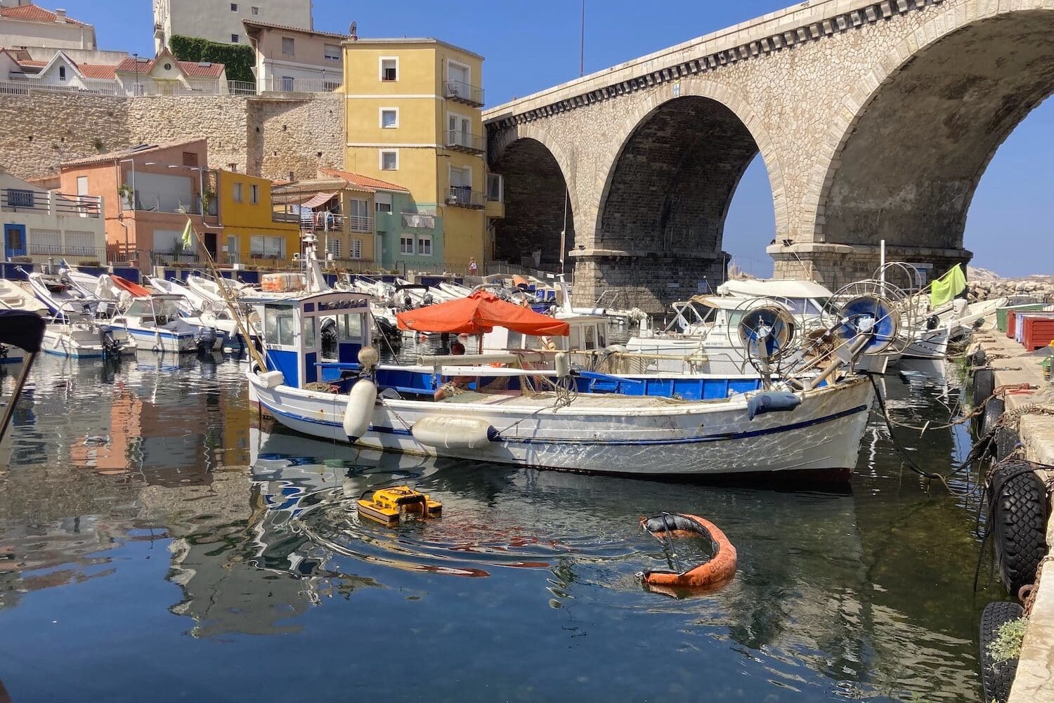 Jellyfishbot, Vidéo | Jellyfishbot : le robot nettoyeur des ports revient avec des nouveautés, Made in Marseille