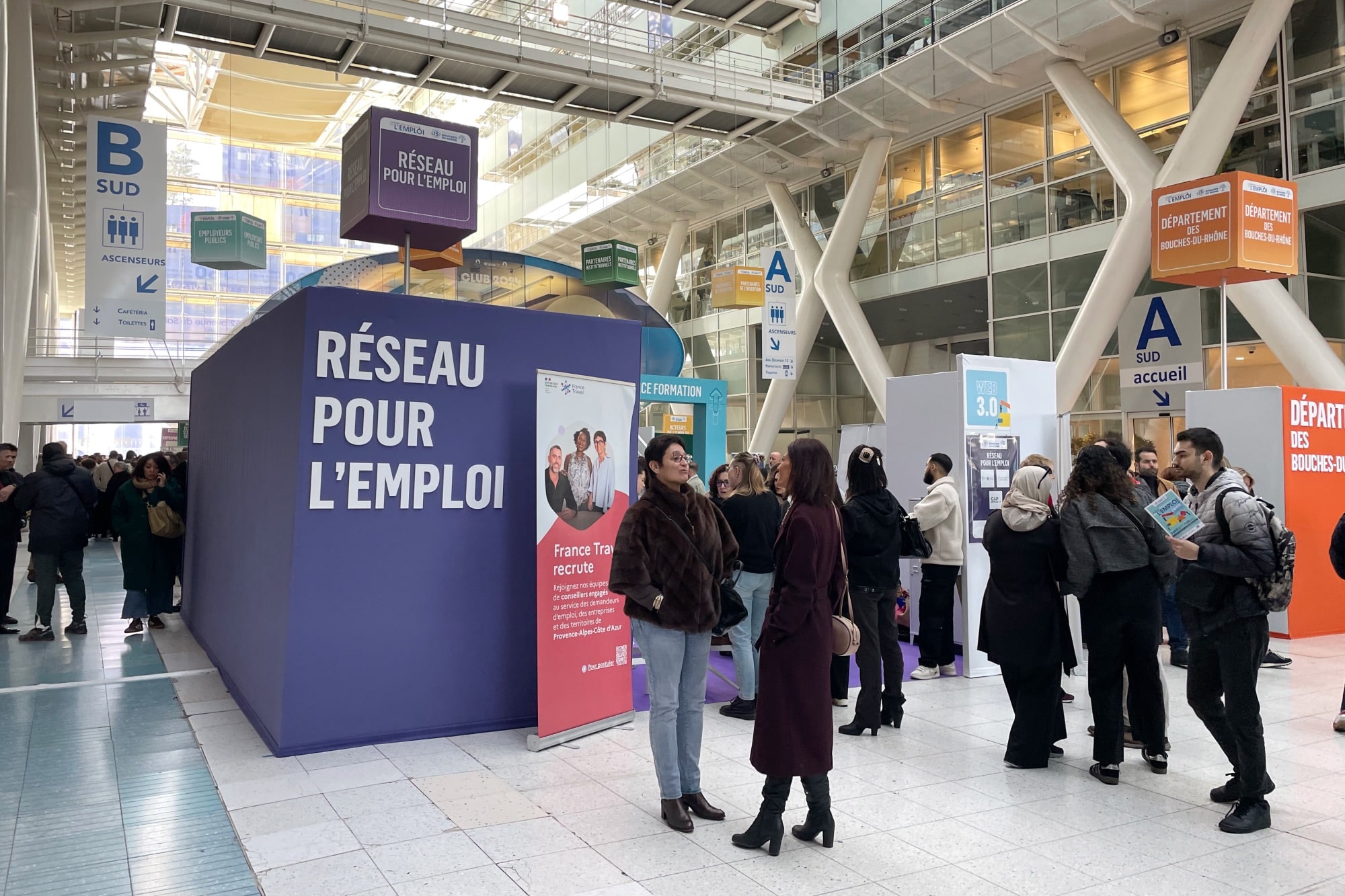 emploi département, Plus de 3000 offres d&#8217;emploi à pourvoir toute la journée à l&rsquo;hôtel du Département, Made in Marseille