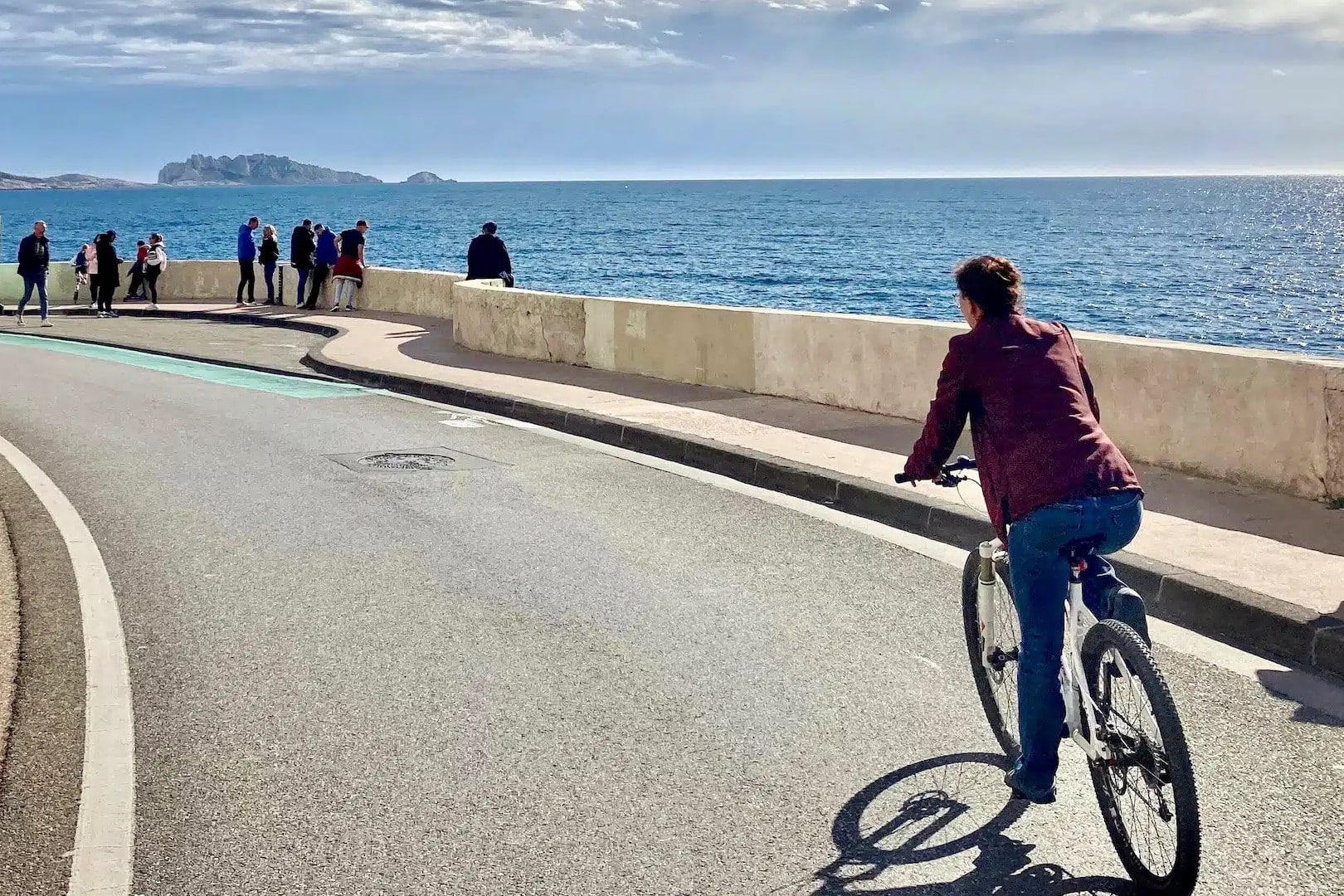 Vazy, Vazy, la nouvelle appli qui récompense ceux qui marchent et font du vélo, Made in Marseille