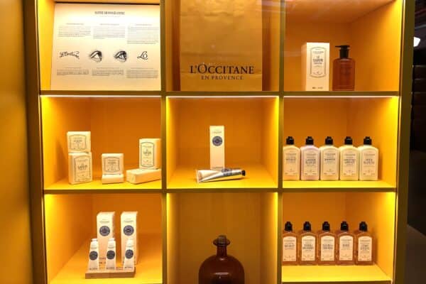 L'occitane, Pour f&ecirc;ter ses 50 ans, L&rsquo;Occitane en Provence d&eacute;voile ses secrets de fabrication, Made in Marseille