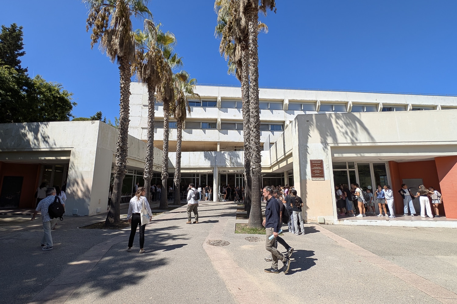 lyc&eacute;es, La R&eacute;gion d&eacute;bloque en urgence 6 millions d&rsquo;euros pour les lyc&eacute;es et lance un audit g&eacute;n&eacute;ral, Made in Marseille