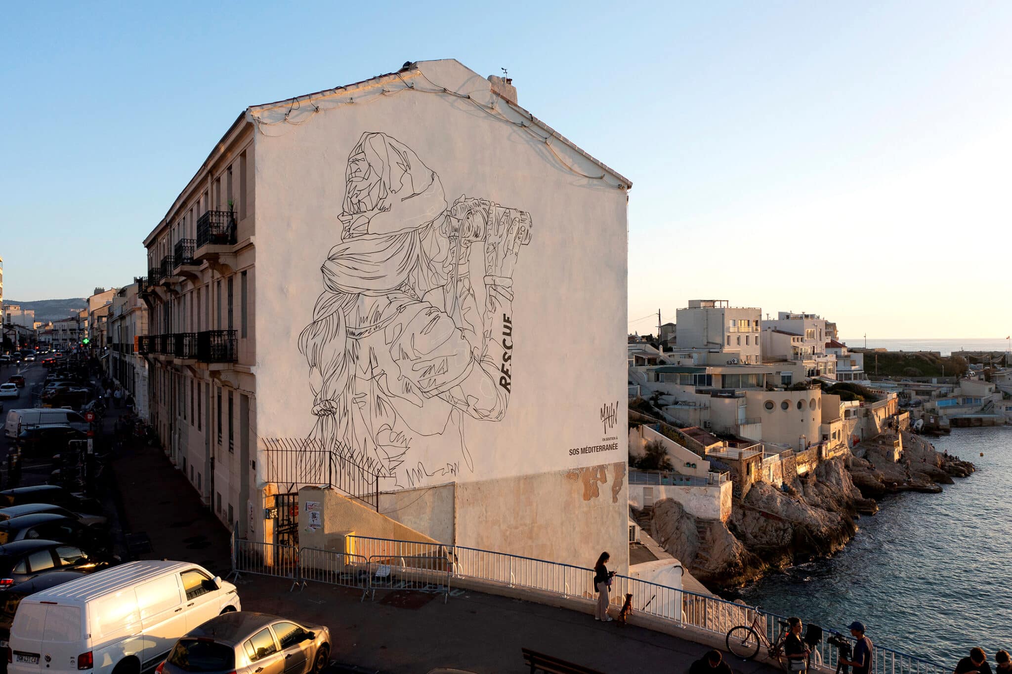 mahn kloix, Vidéo | Une nouvelle fresque engagée de Mahn Kloix sur la Corniche, Made in Marseille