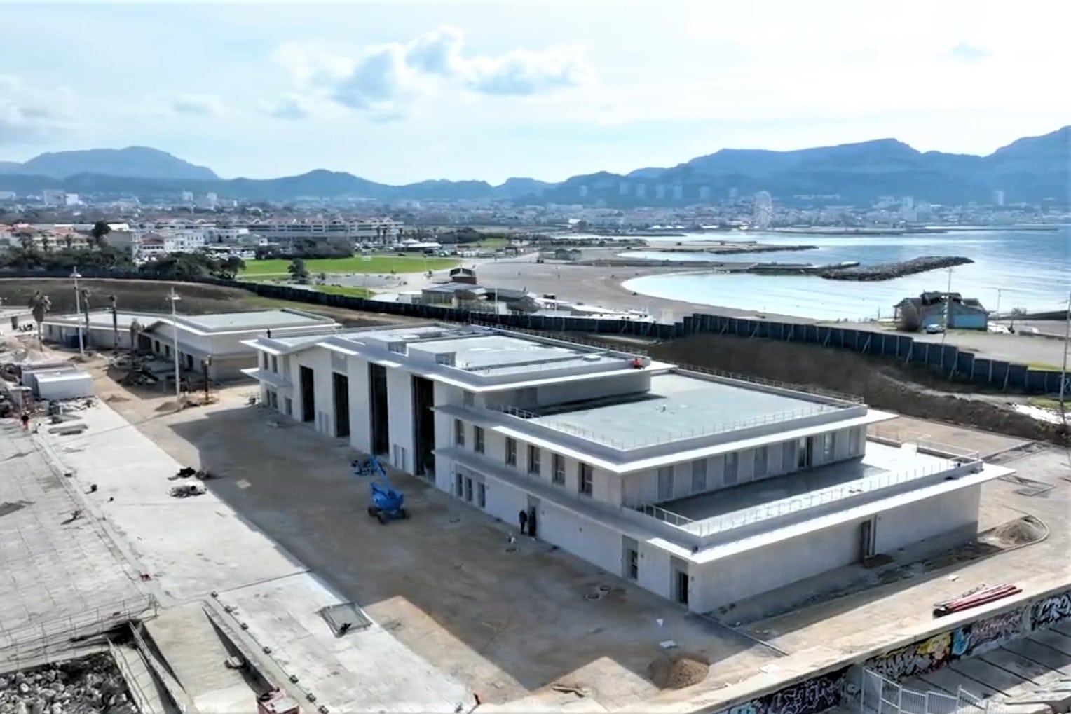 marina olympique, Vidéo | À Marseille, le premier bâtiment de la marina olympique vient d&rsquo;être livré, Made in Marseille