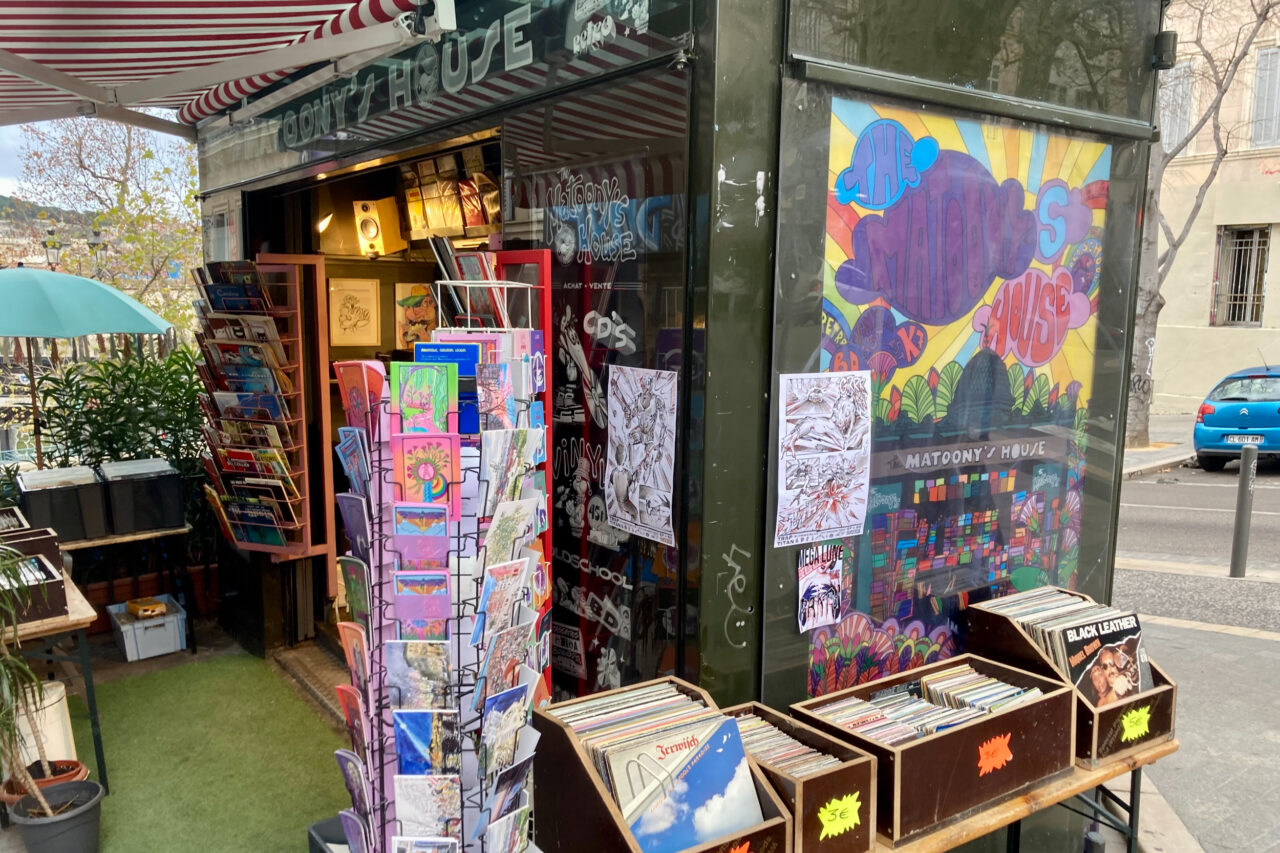 Matoony's House, À Notre-Dame du Mont, la nouvelle vie d’un kiosque reconverti en disquaire-bouquiniste, Made in Marseille