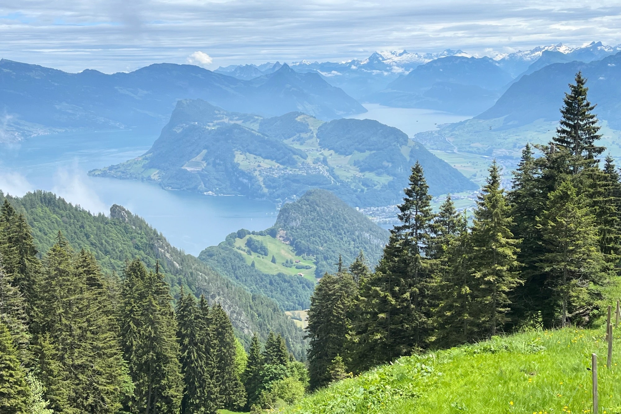 , Évasion | La magie des Alpes suisses en trains panoramiques et à crémaillère, Made in Marseille