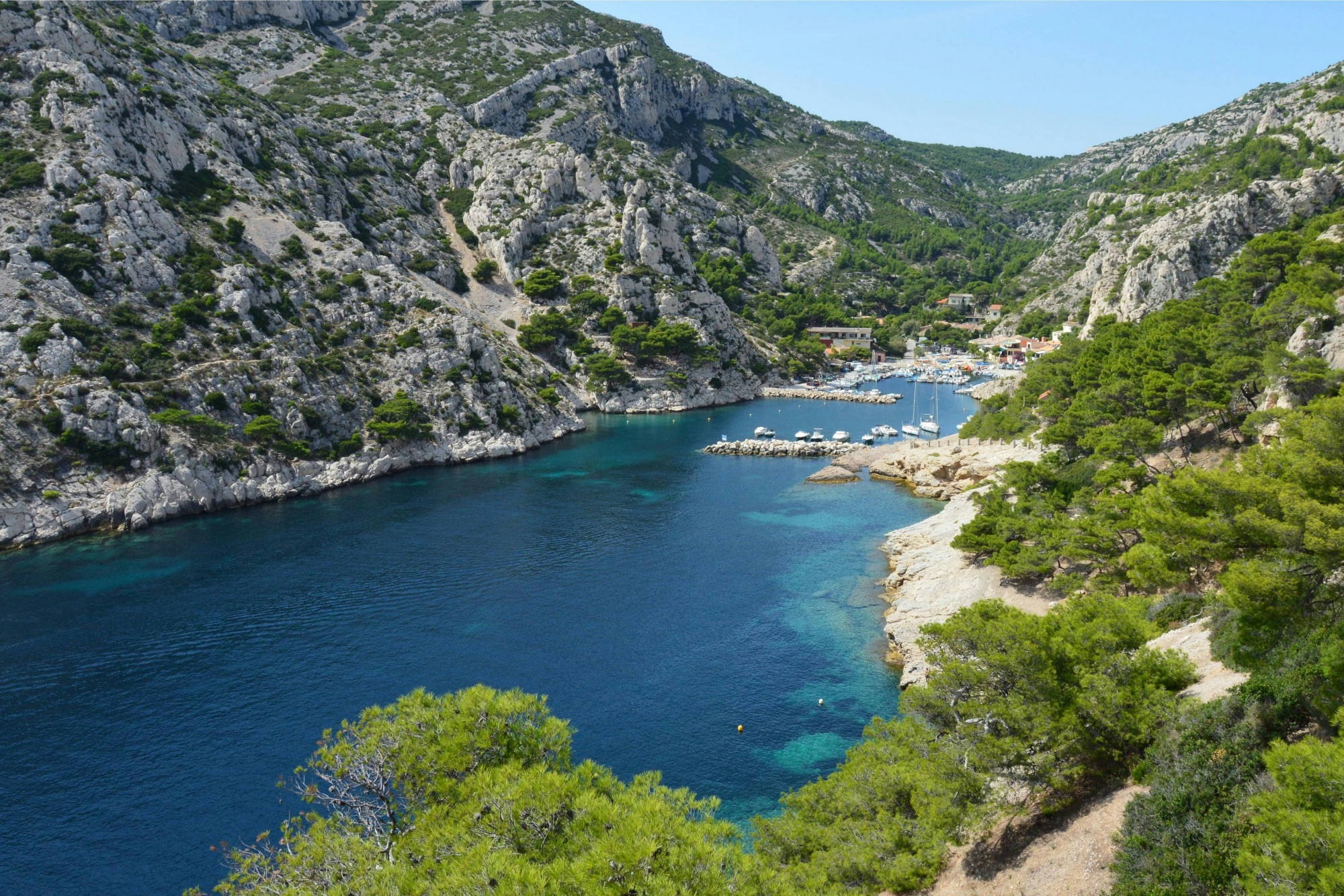 Calanques, Une dépollution de calanque spéciale Harry Potter avec son lot de surprises, Made in Marseille