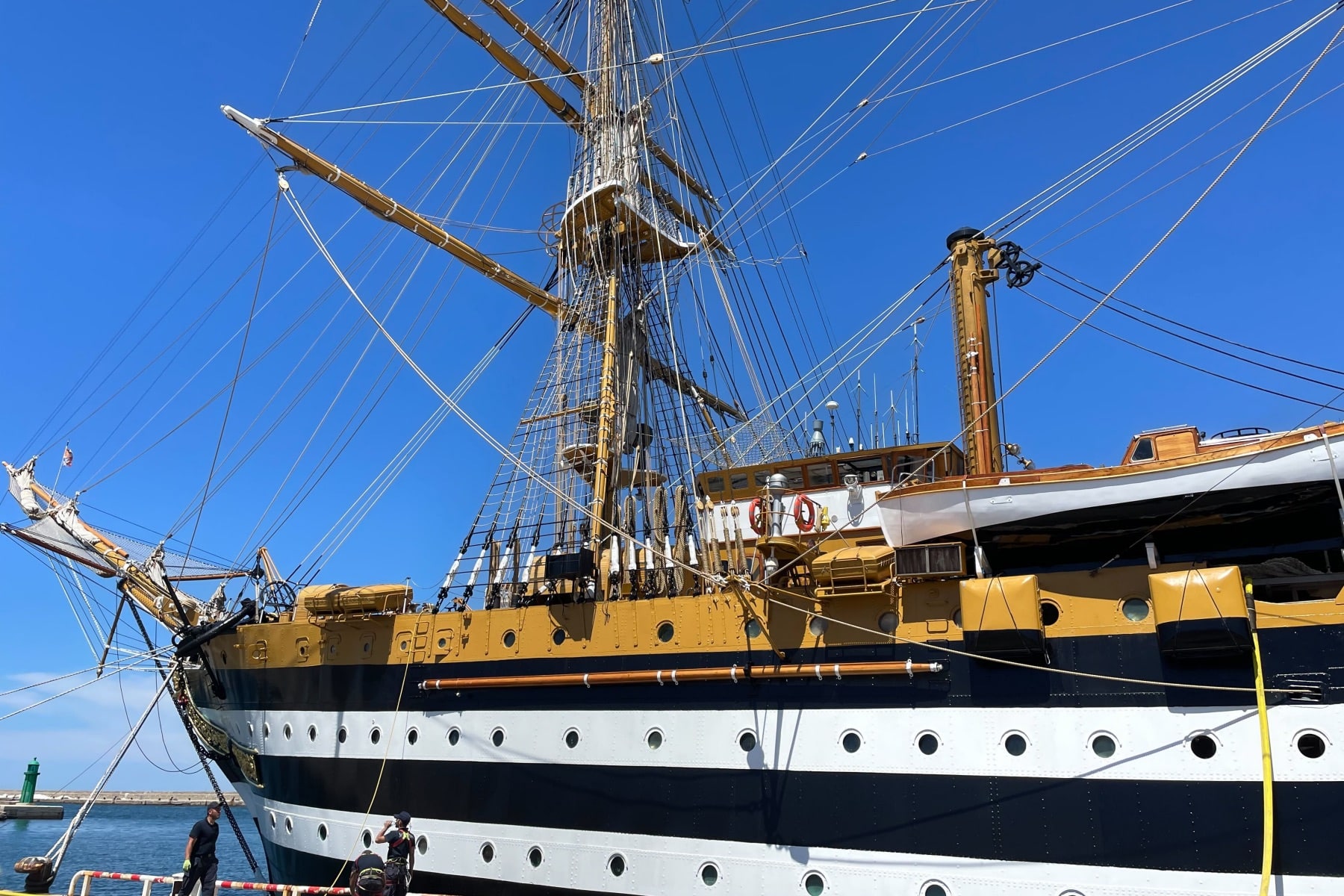Amerigo Vespucci, Vidéo | Visitez le navire italien « Amerigo Vespucci » en escale à Marseille, Made in Marseille