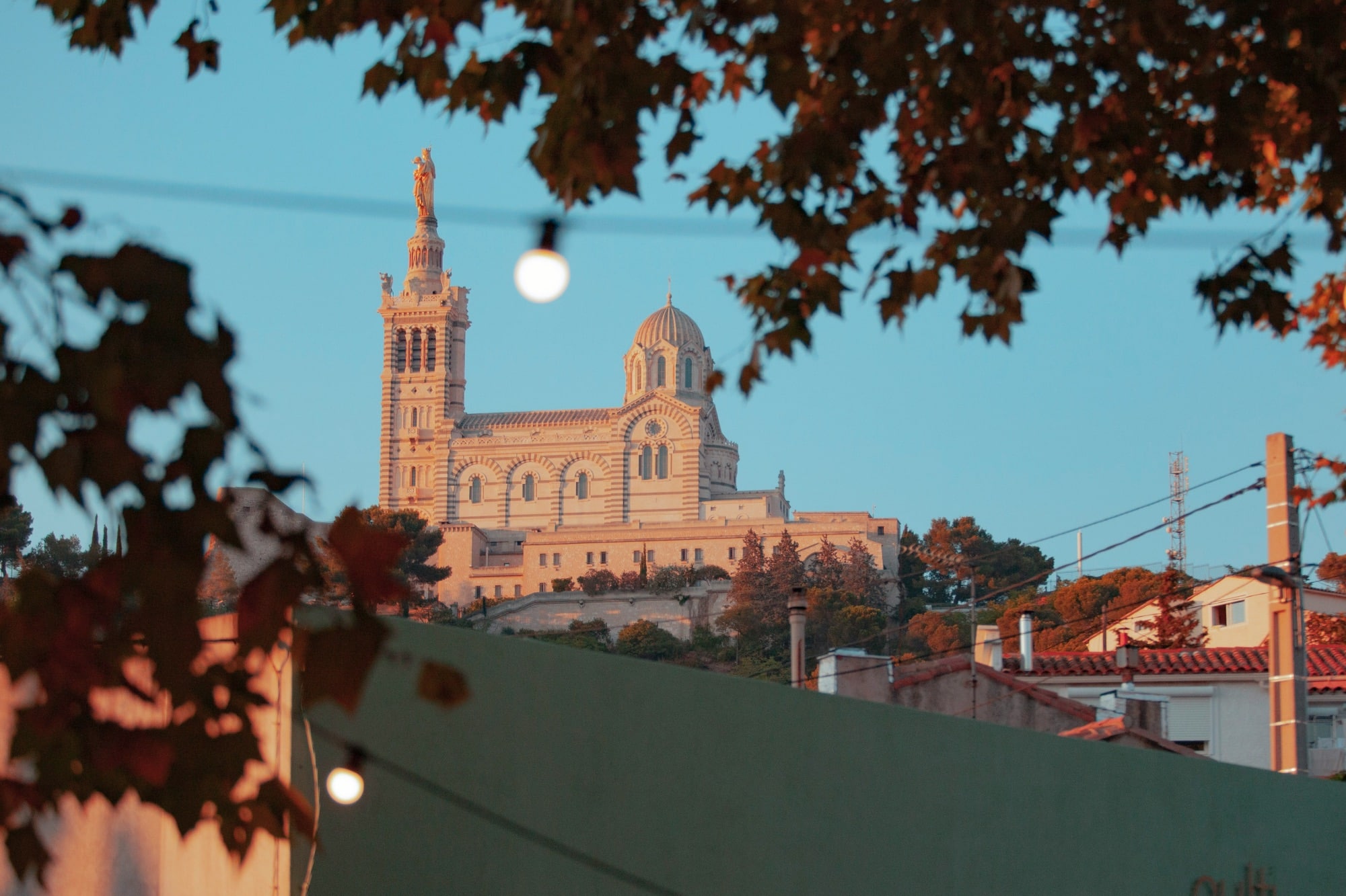 Bonne Mère, Un banquet à la Bonne Mère pour financer la rénovation de Notre-Dame de la Garde, Made in Marseille