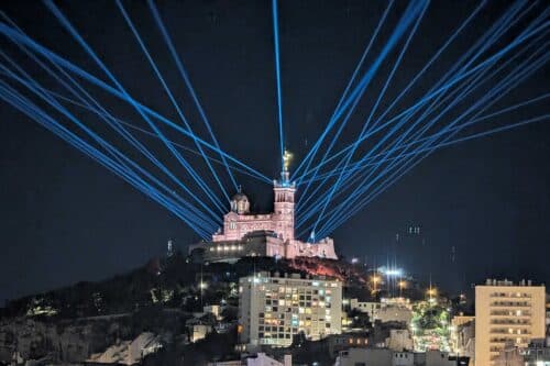 Bonne Mère, Revivez en images le spectacle de l&rsquo;inauguration de la Bonne Mère rénovée, Made in Marseille