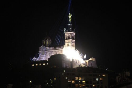 Bonne Mère, Revivez en images le spectacle de l&rsquo;inauguration de la Bonne Mère rénovée, Made in Marseille